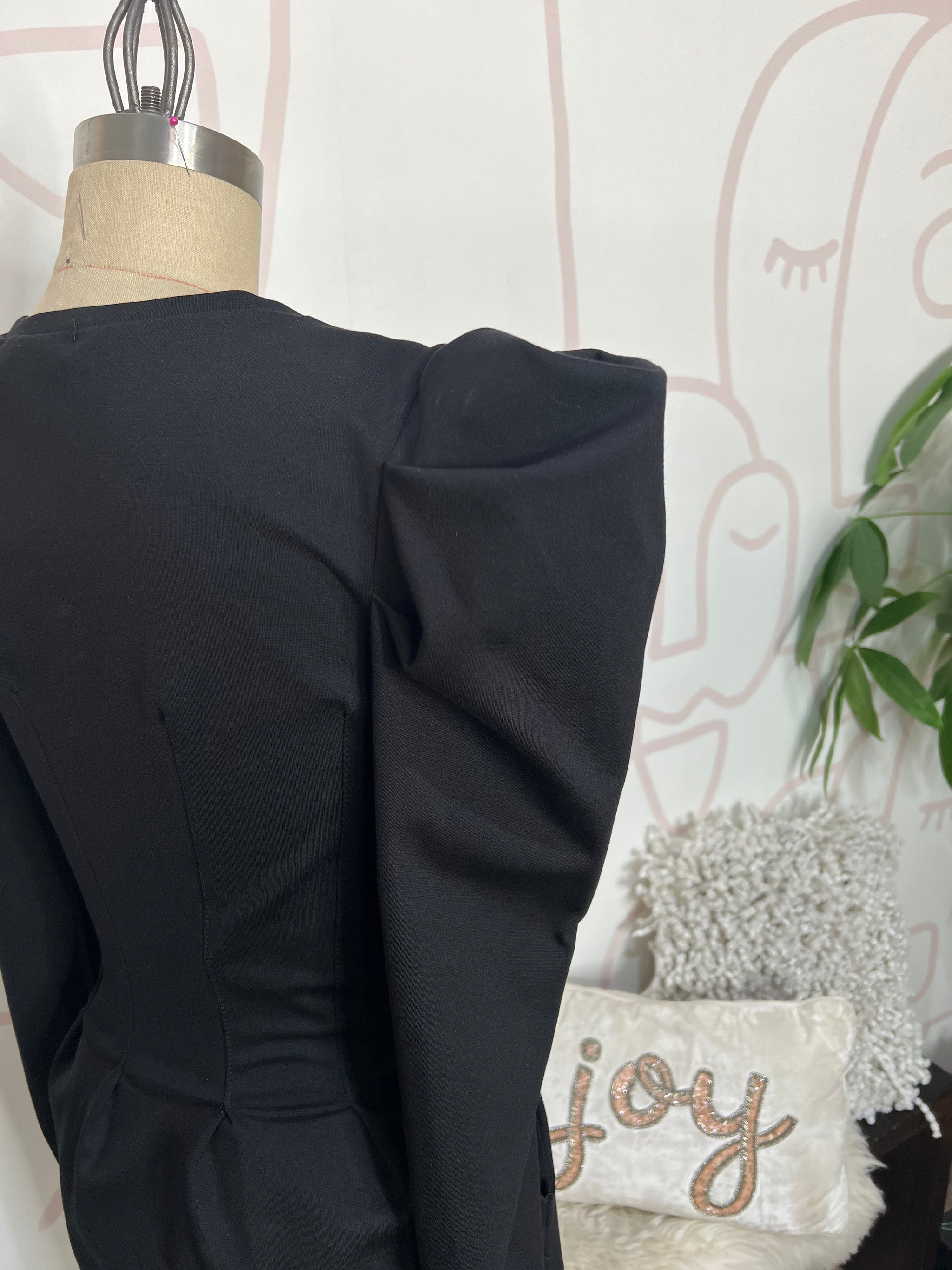 SINDY - Signature LS Dress