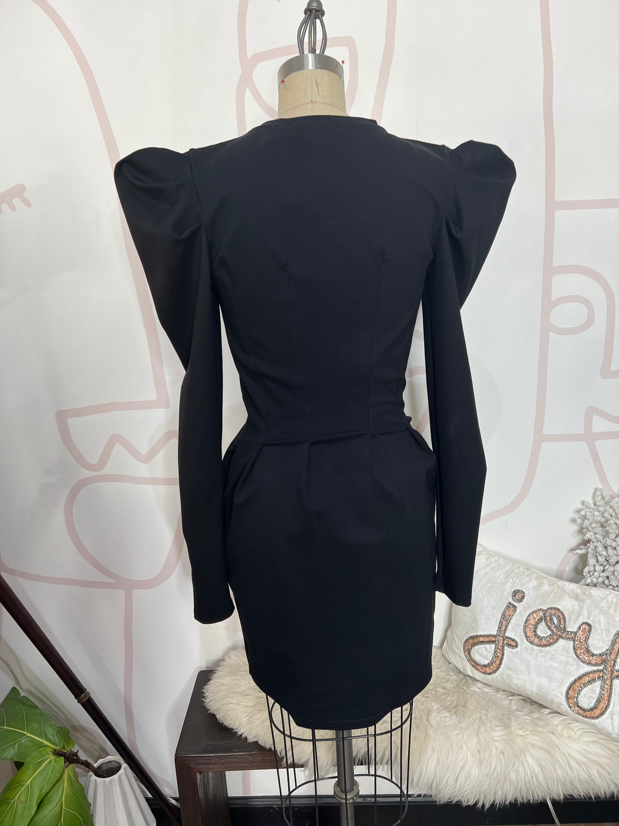 SINDY - Signature LS Dress